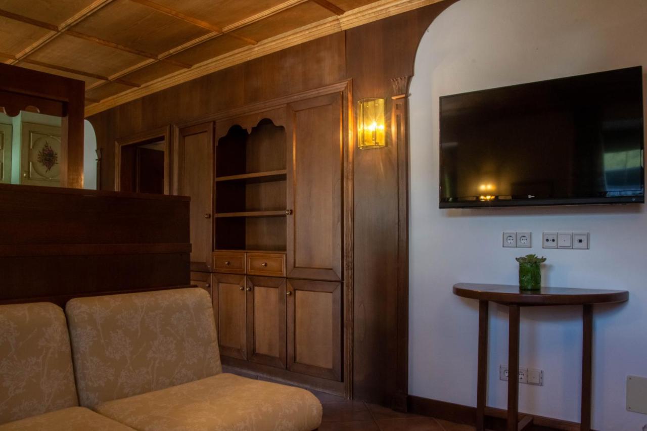 Apartments Ciasa Colz Ла Виля Екстериор снимка