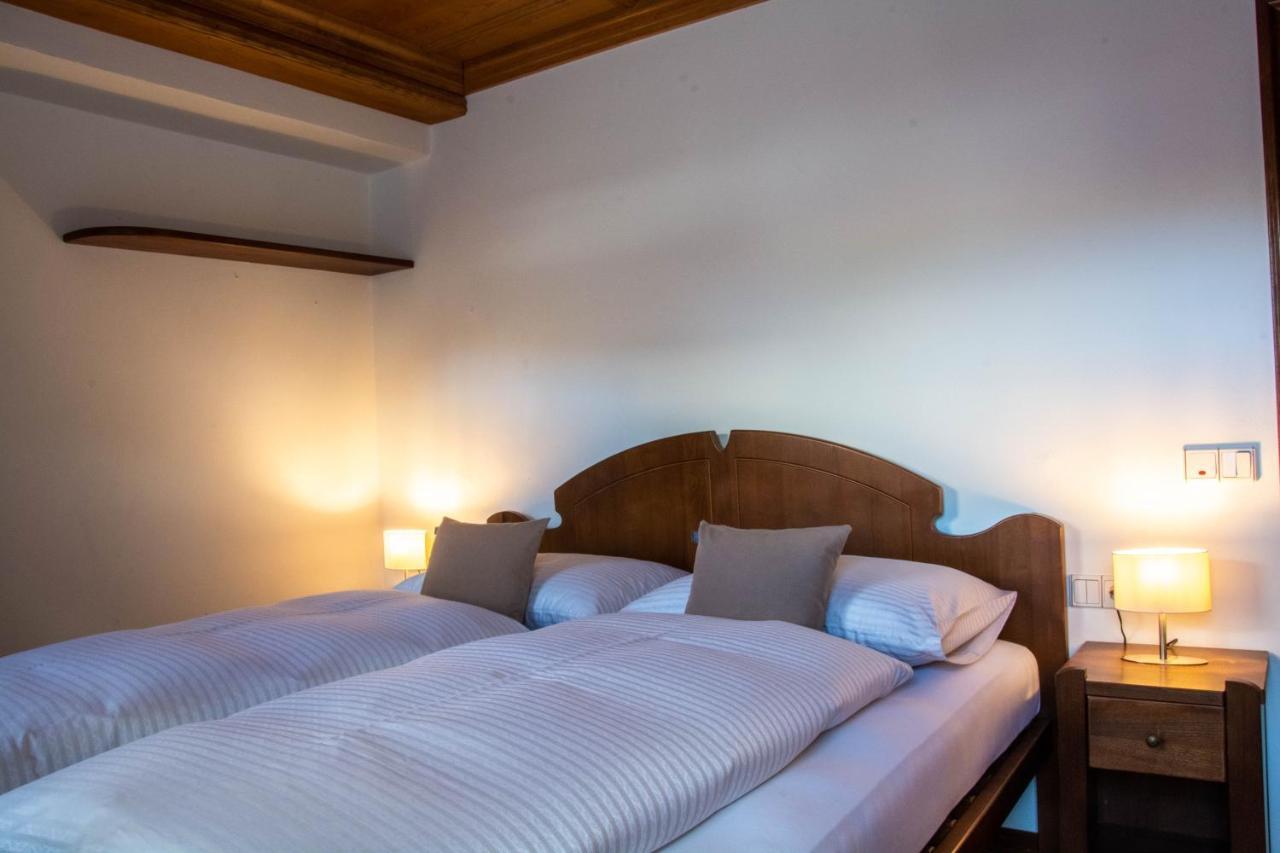 Apartments Ciasa Colz Ла Виля Екстериор снимка